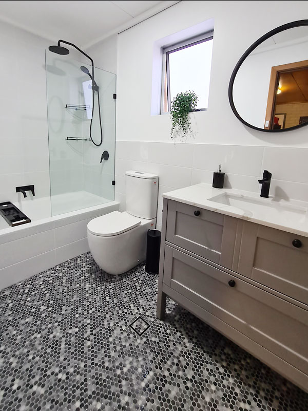 bathroom renovation after photo by Ceramico Tiles & bathrooms Rockingham WA